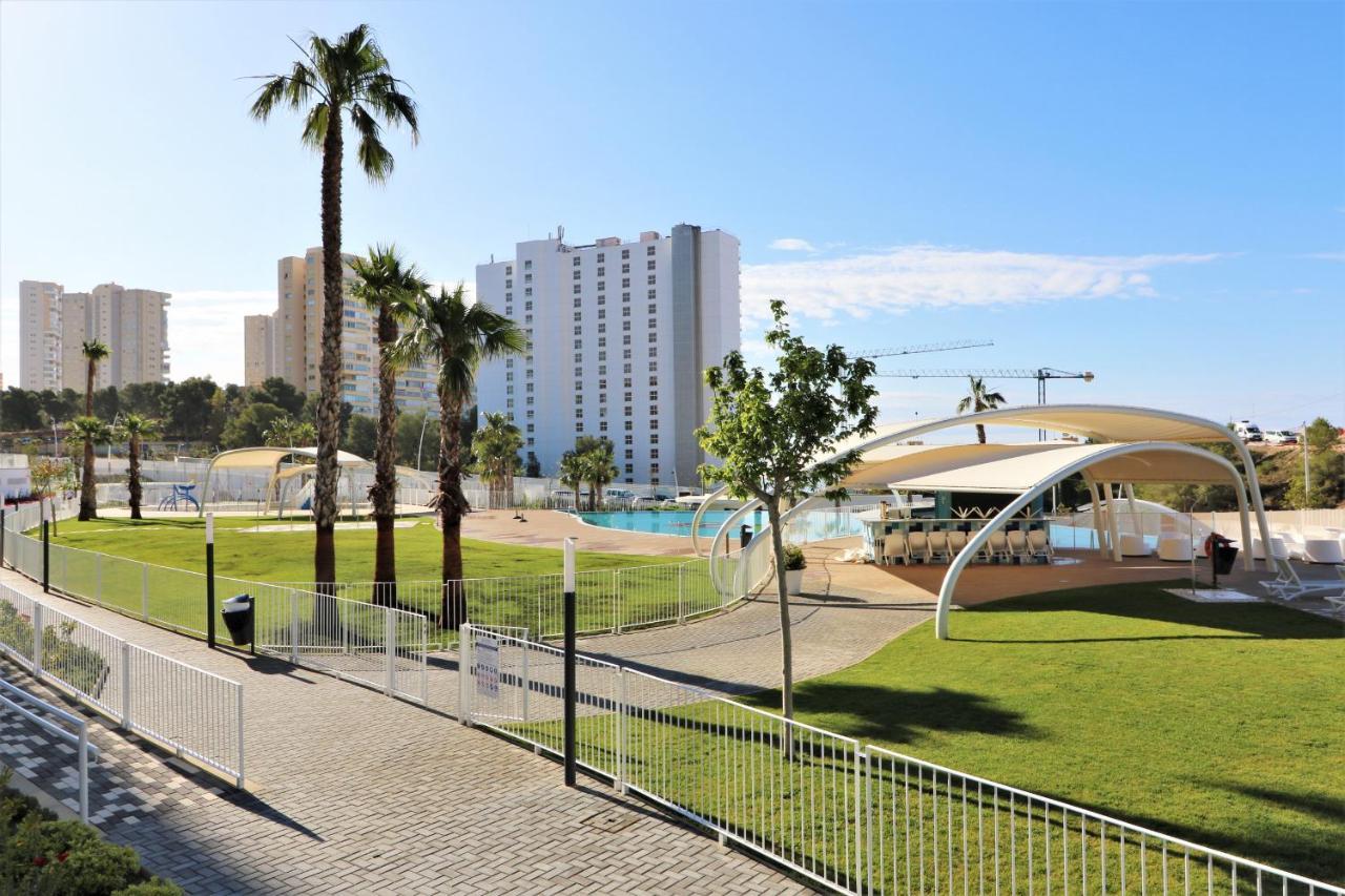 Sunset Waves Deluxe Apartments Poniente Beach Resort Benidorm Exteriér fotografie